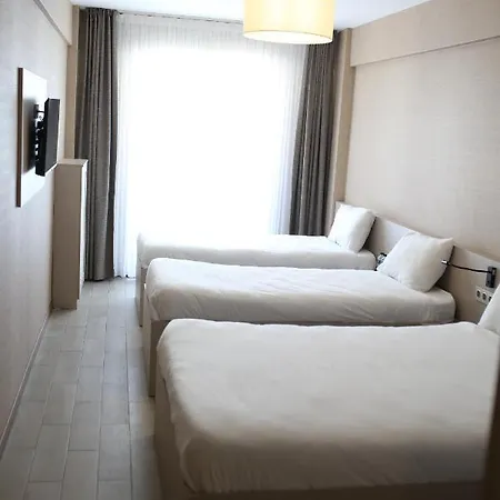 Hotel Cinas 2*