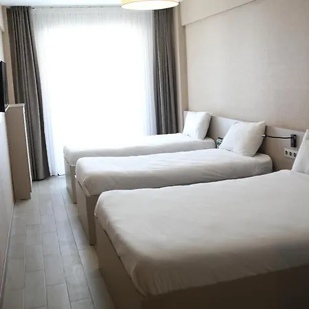 Cinas Hotel