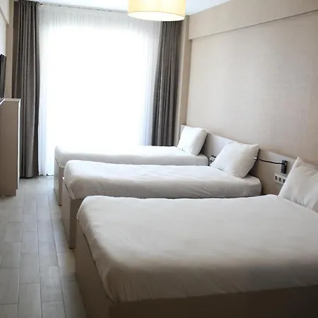 Cinas Hotel