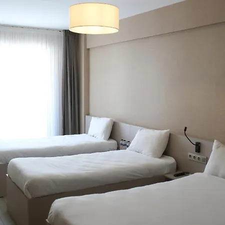 Hotel Cinas 2*