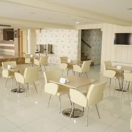 Cinas Hotel