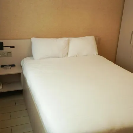 Hotel Cinas 2*