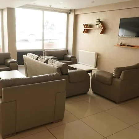 Hotel Cinas 2*