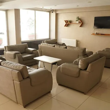 Hotel Cinas