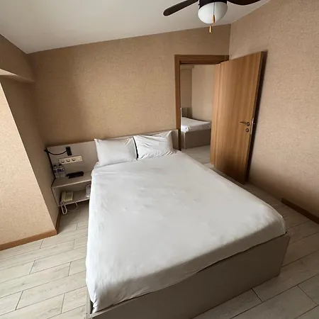 Cinas Hotel