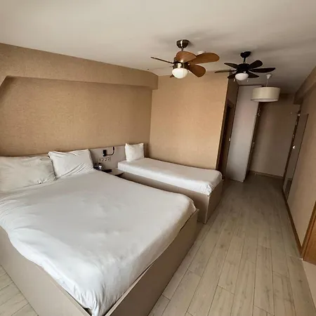 Hotel Cinas