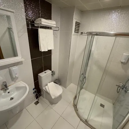 Hotel Cinas 2*